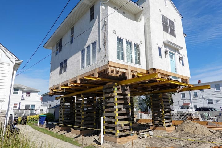 Located in Providence, Rhode Island, we are a company that specializes in house lifting, small distance house moving, piles and foundations.